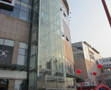 萬家樂廣場觀光電梯